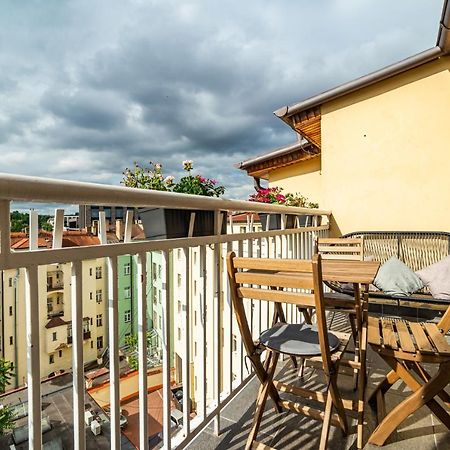 Central, Spacious, Modern 5 Bedrm Duplex W/Balcony Prague Luaran gambar