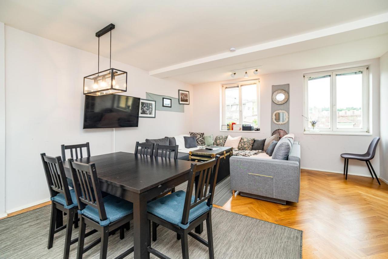 Central, Spacious, Modern 5 Bedrm Duplex W/Balcony Prague Luaran gambar